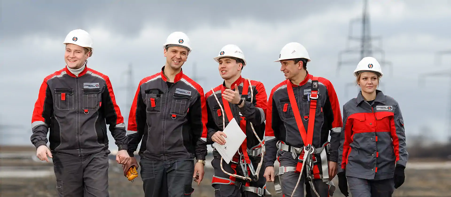 Персонал компании «Универсал-Электрик», наша команда